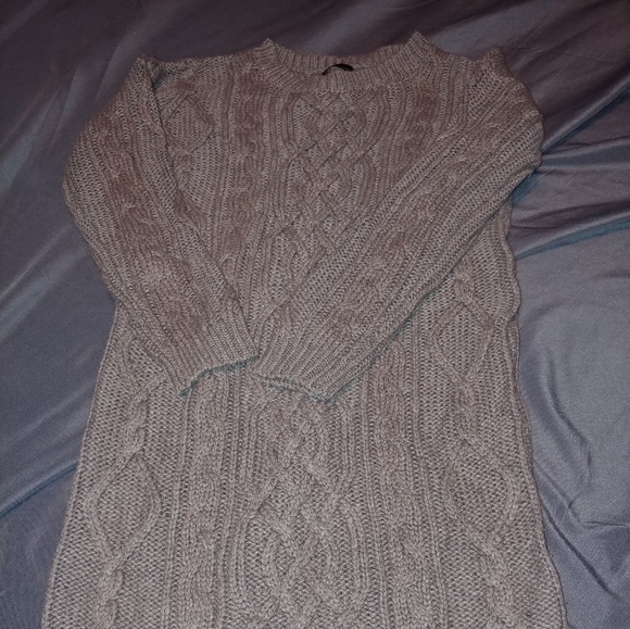 Moda International Dresses & Skirts - 🔥SALE🔥 Cable knit sweater dress